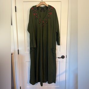 eShakti green embroidered long sleeve Lagenlook 4X patch pocket maxi dress